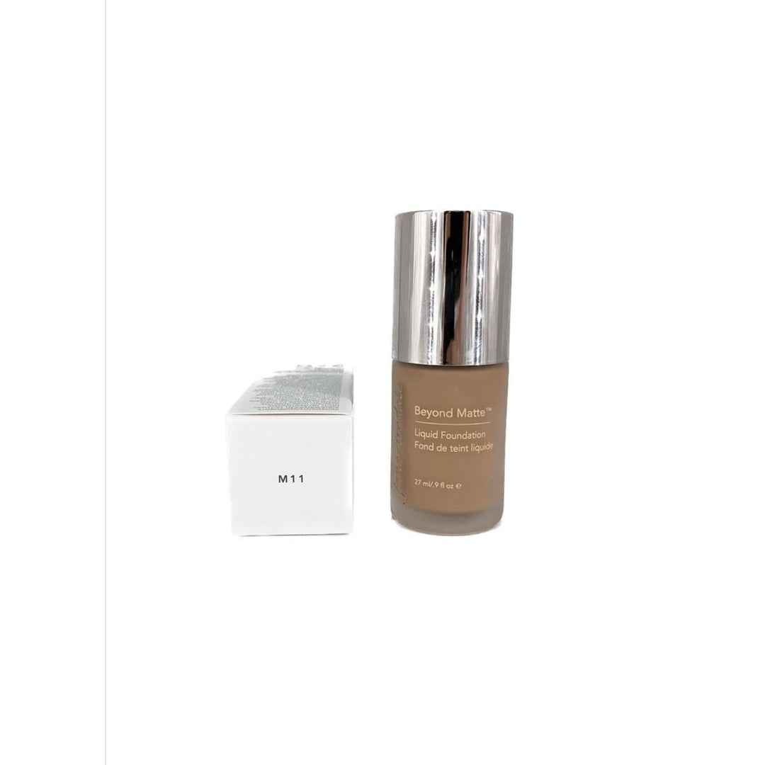 Jane Iredale Beyond Matte Liquid Foundation - M11 - dark with peach/pink undertones